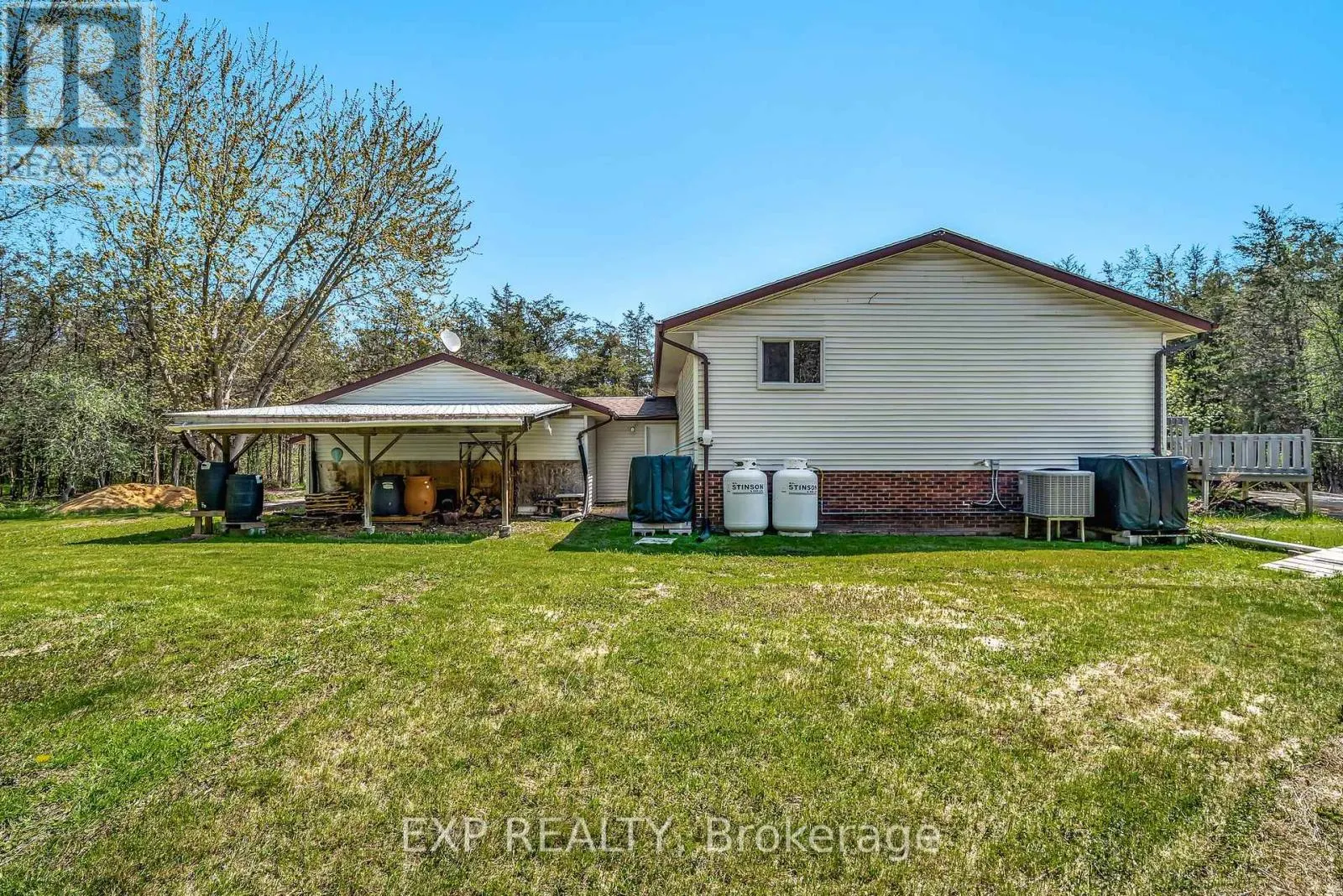 1207 COUNTY RD 9 ROAD
