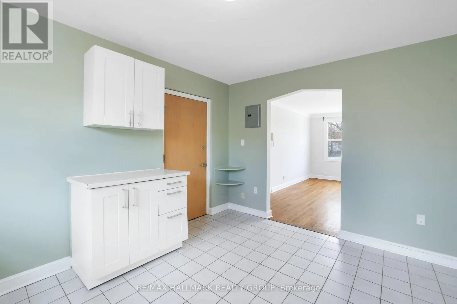 310 BYRON AVENUE