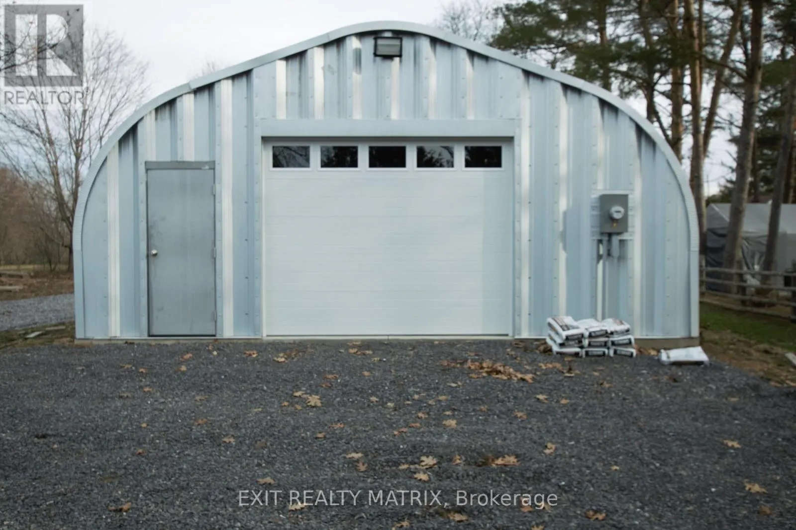 1429 MEADOW DRIVE