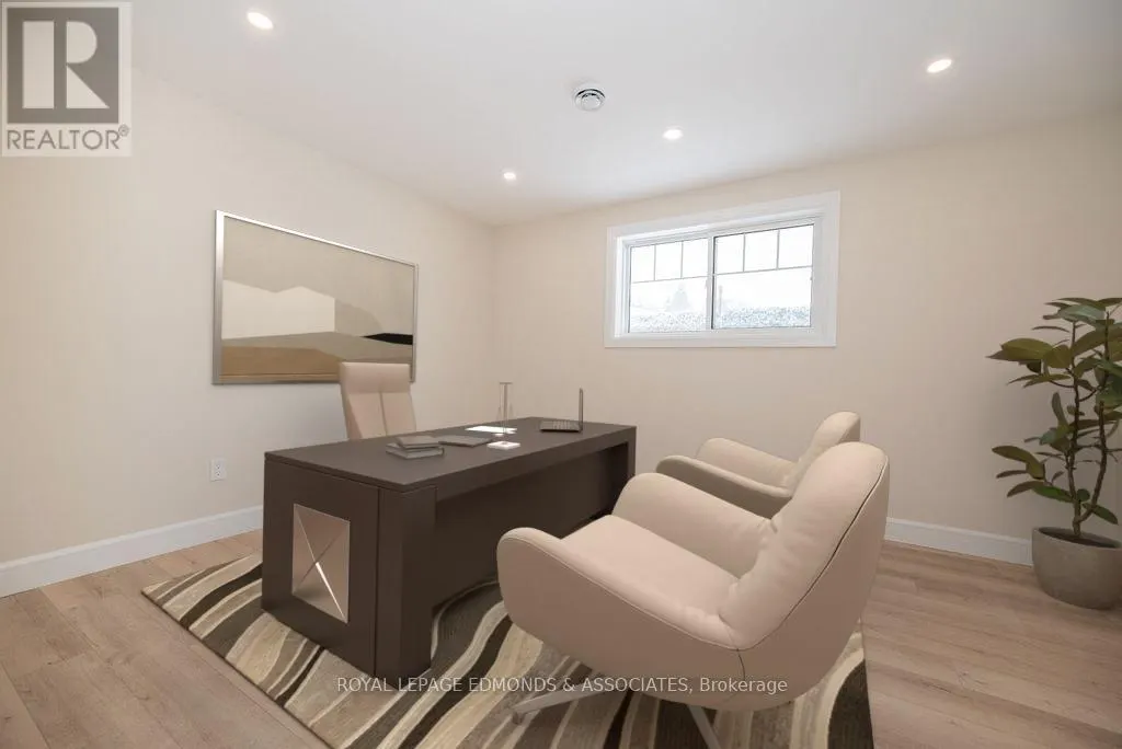 14 FAIRWAY DRIVE N