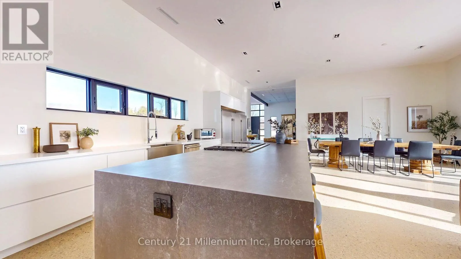 138406 GREY ROAD 112