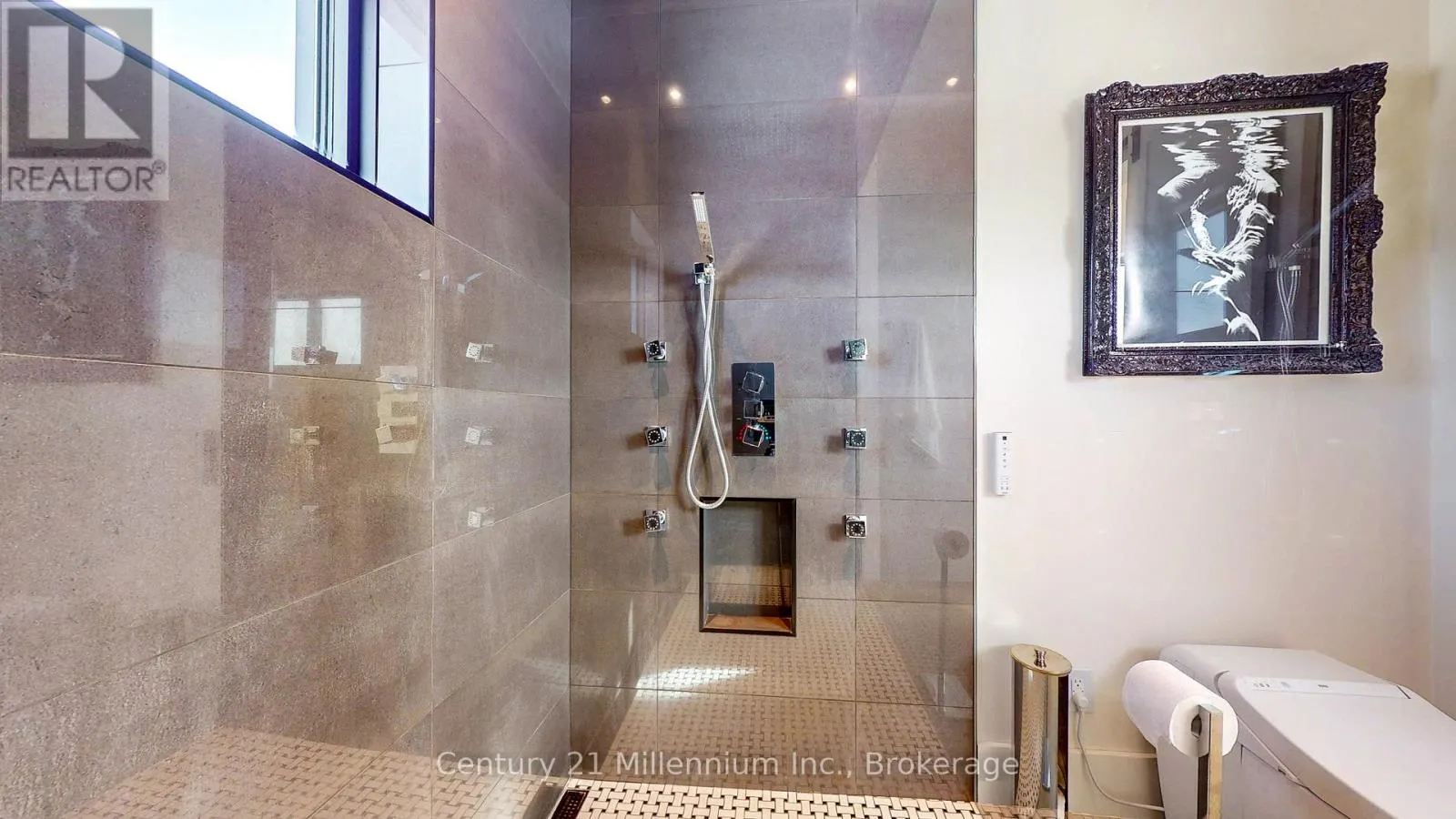 138406 GREY ROAD 112