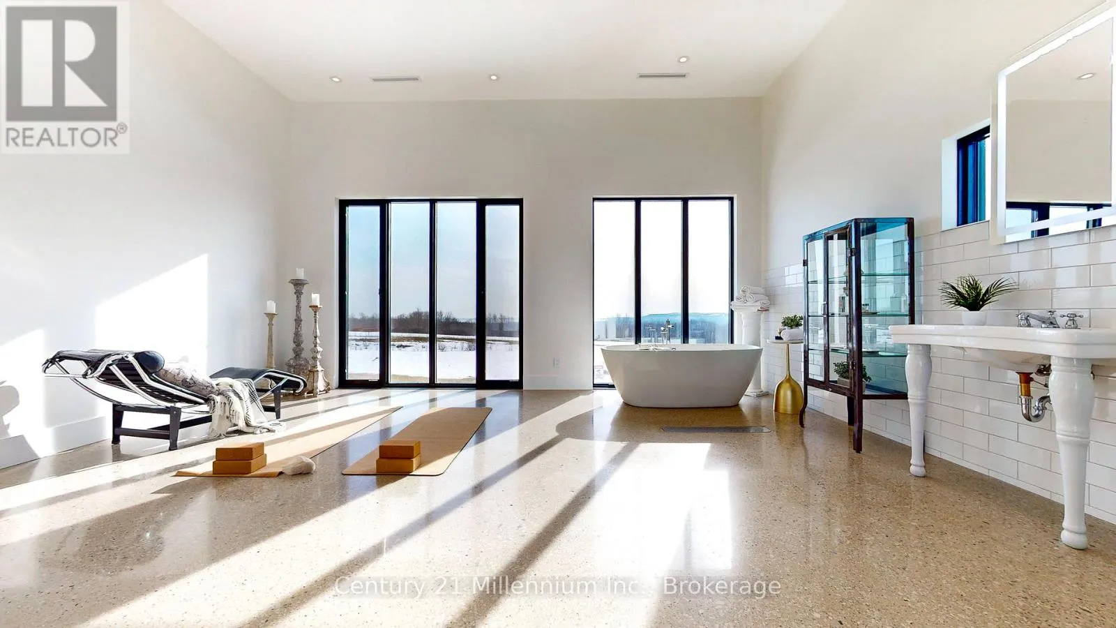 138406 GREY ROAD 112