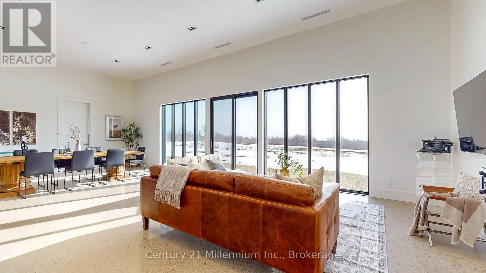 138406 GREY ROAD 112