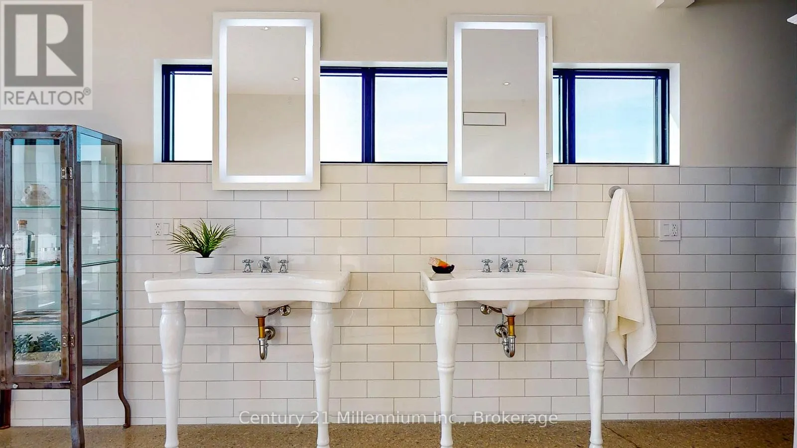 138406 GREY ROAD 112