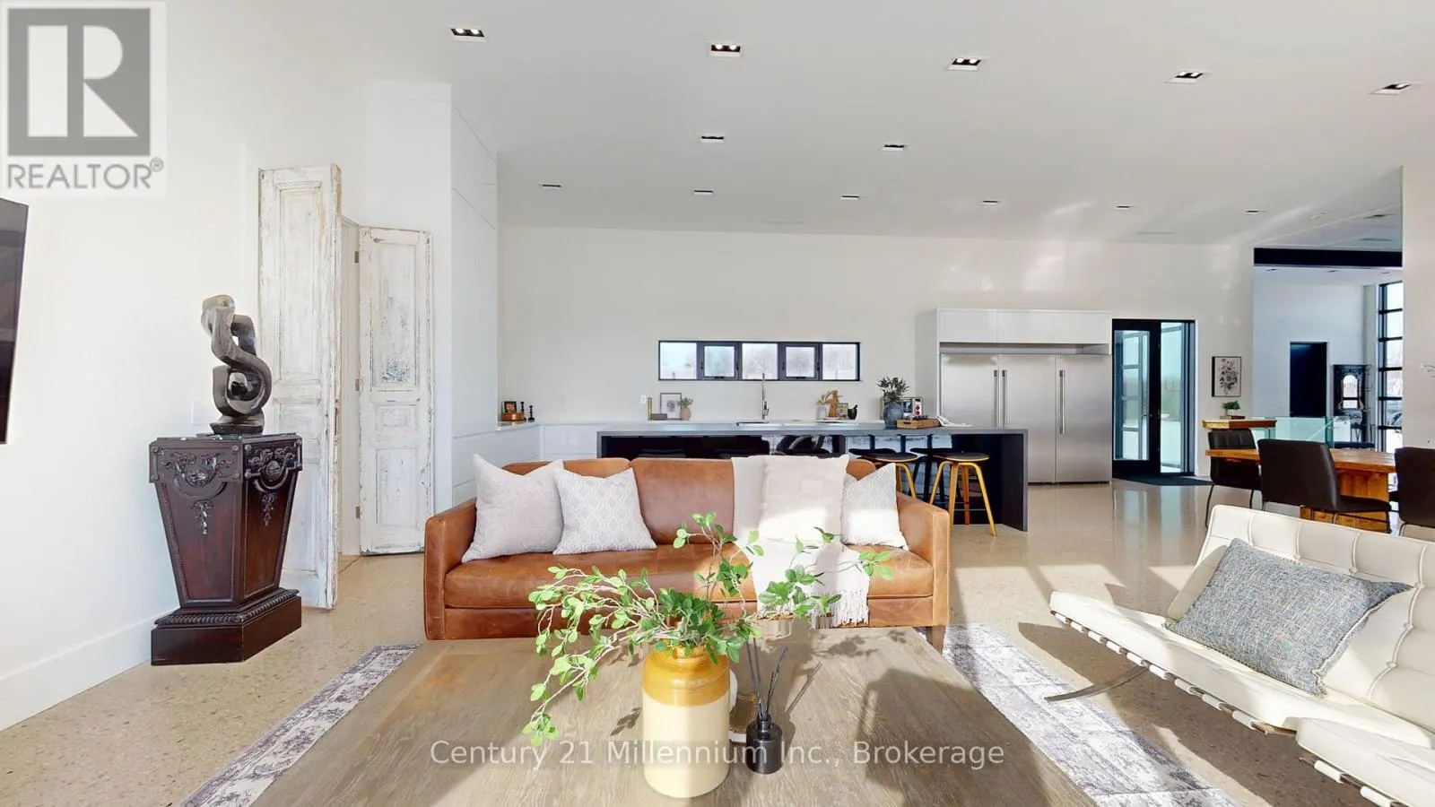 138406 GREY ROAD 112