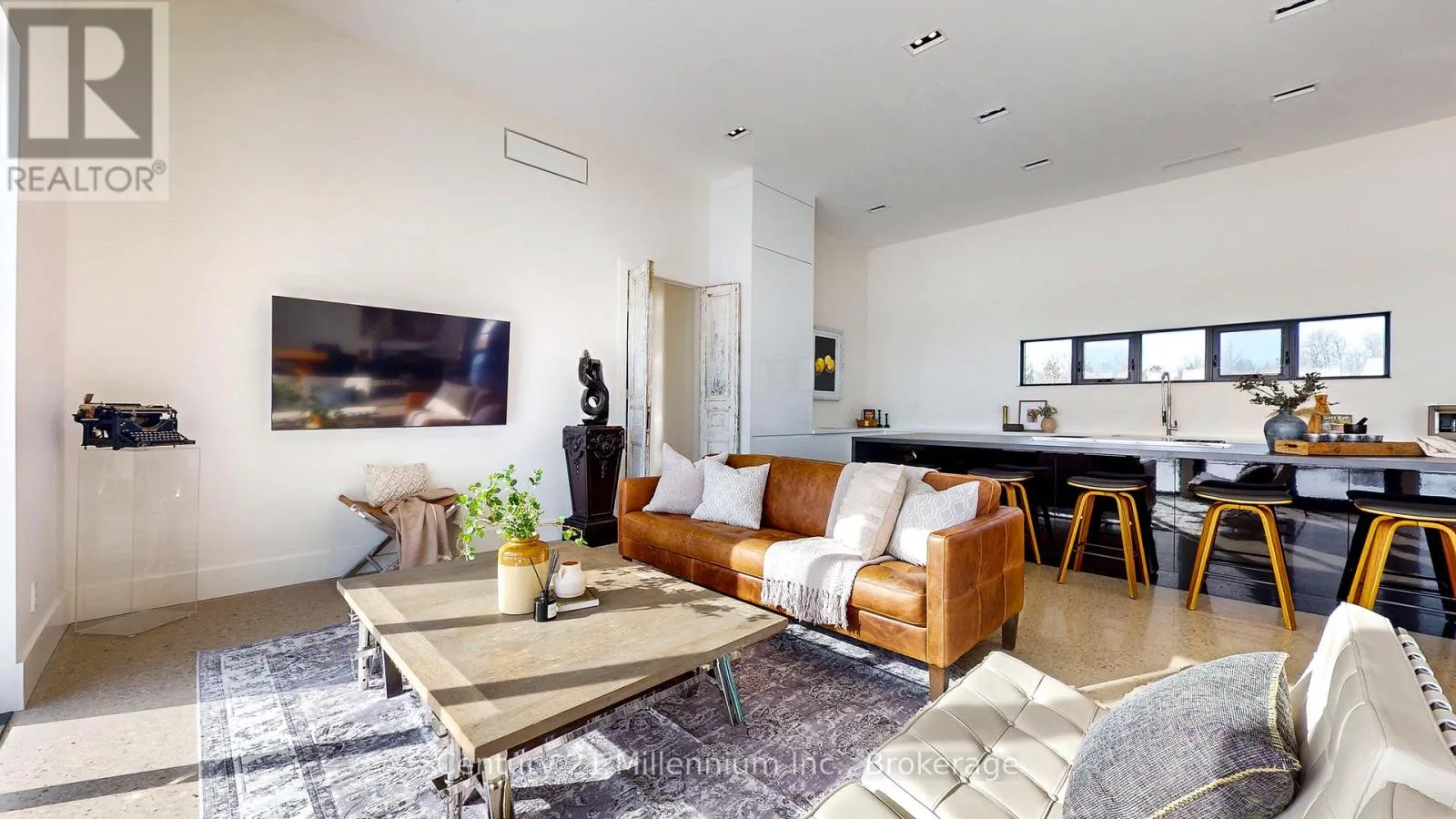 138406 GREY ROAD 112