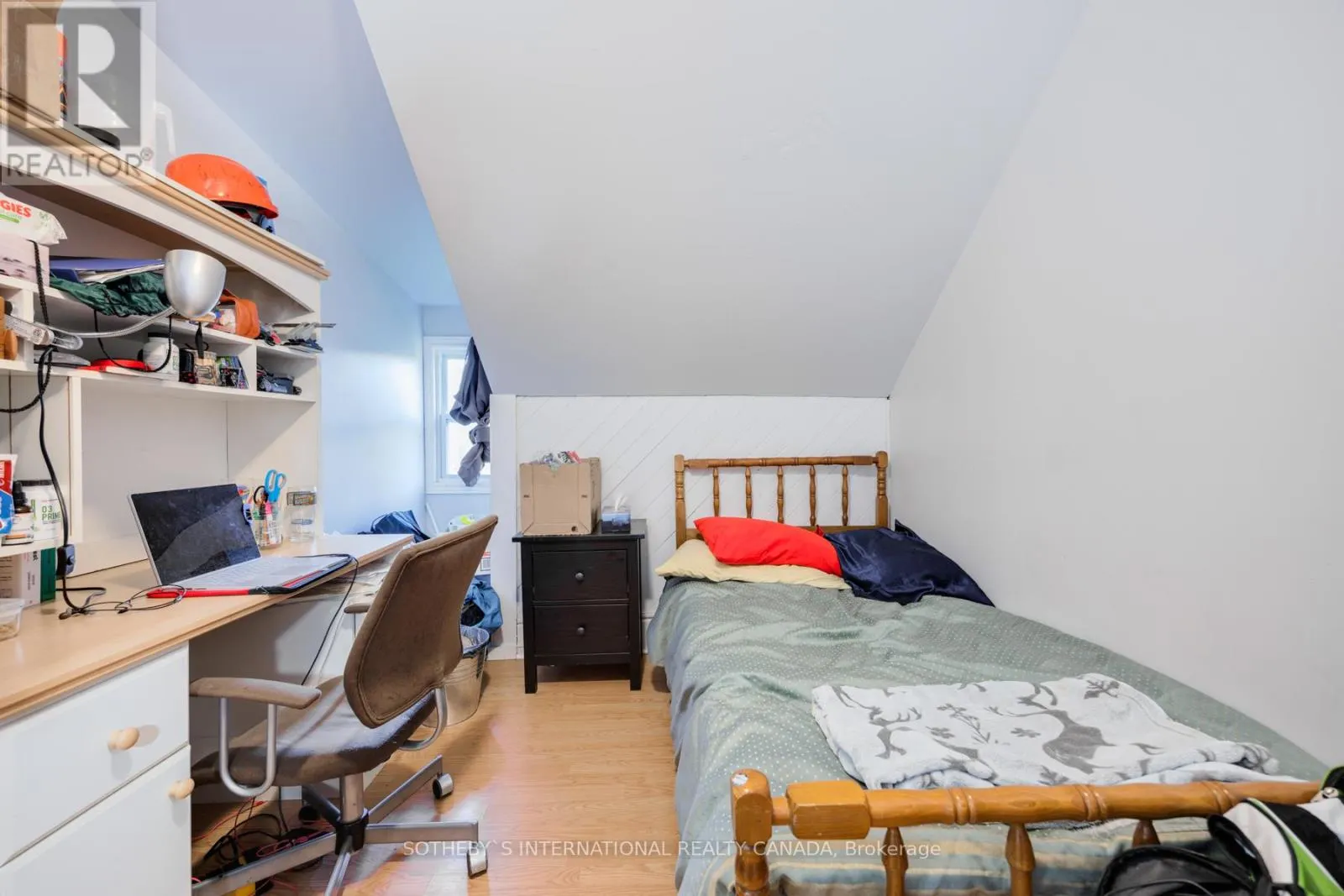 84 DURHAM STREET W