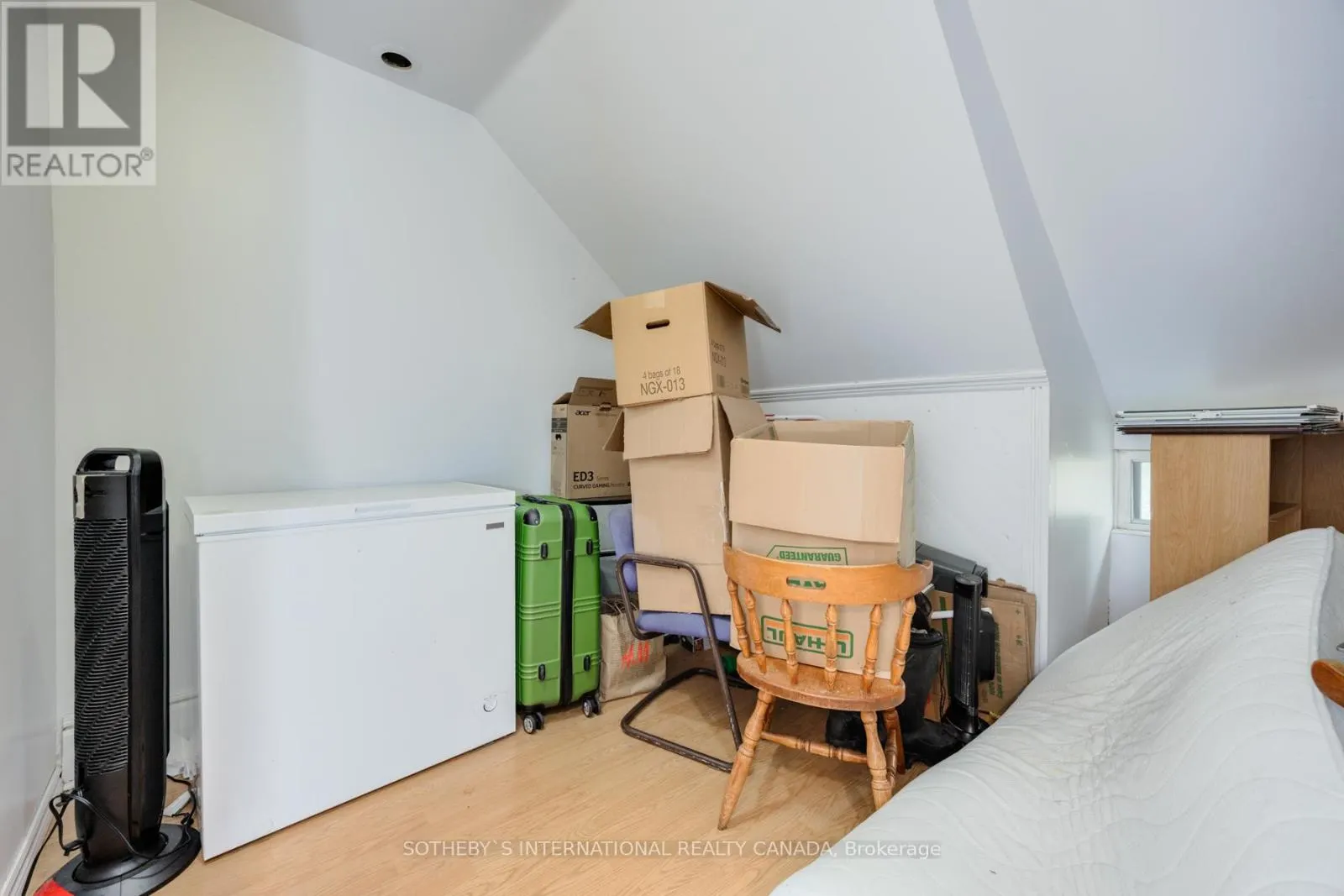 84 DURHAM STREET W