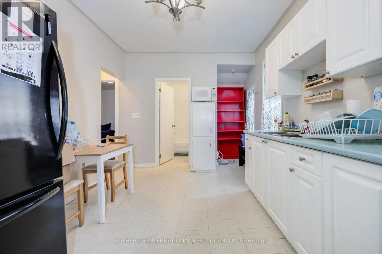 84 DURHAM STREET W