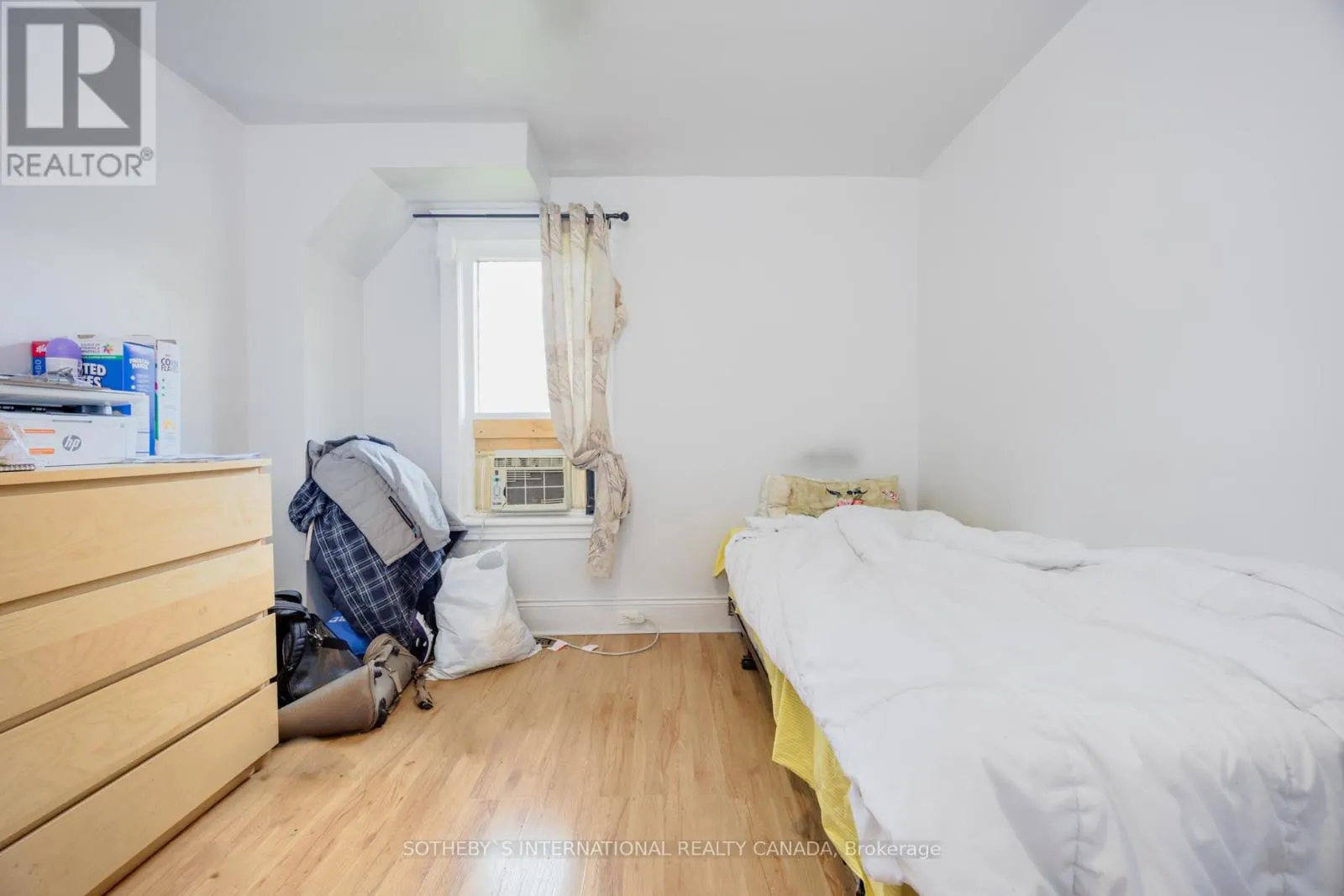84 DURHAM STREET W