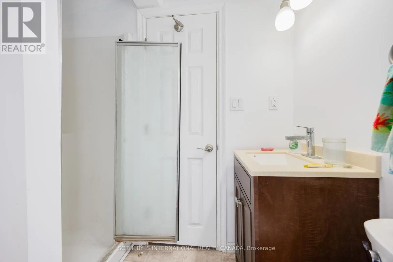84 DURHAM STREET W