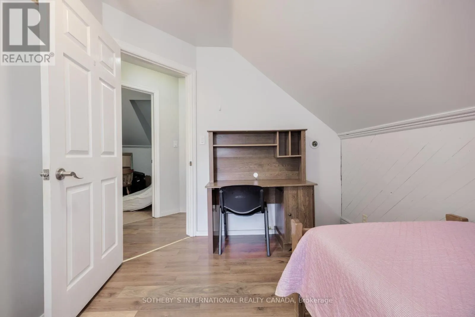 84 DURHAM STREET W