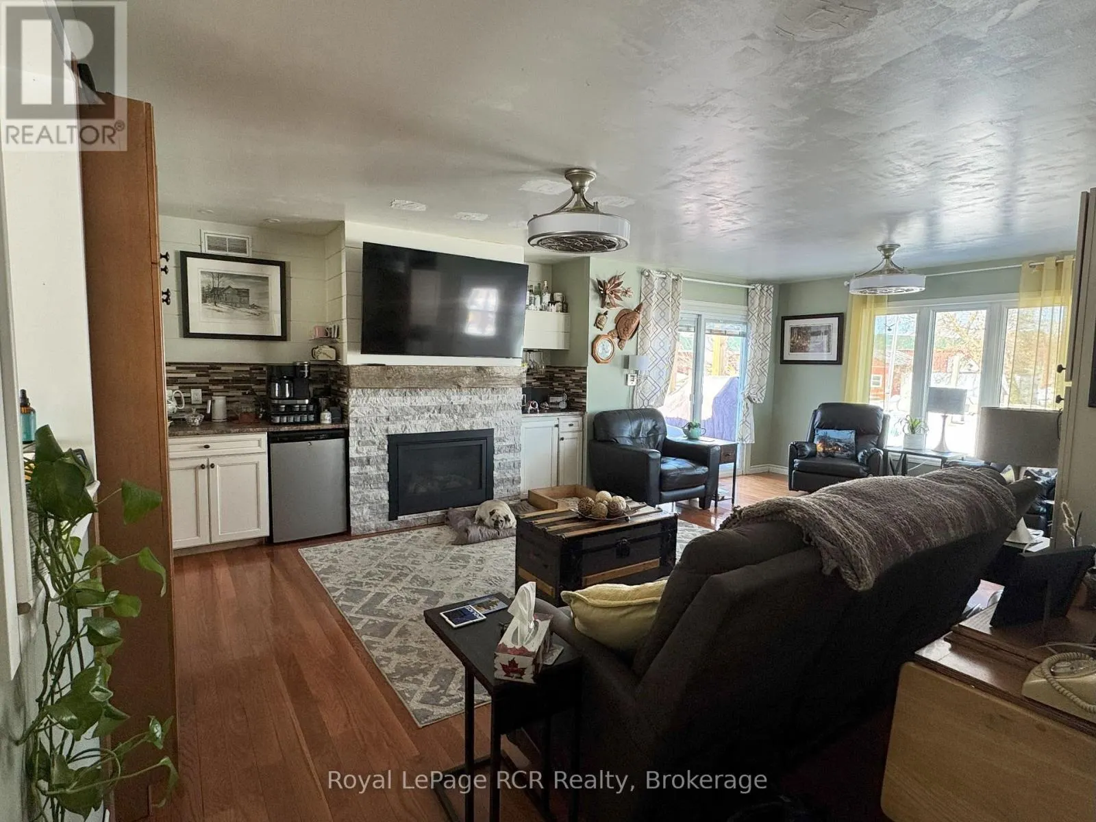 409155 GREY RD 4