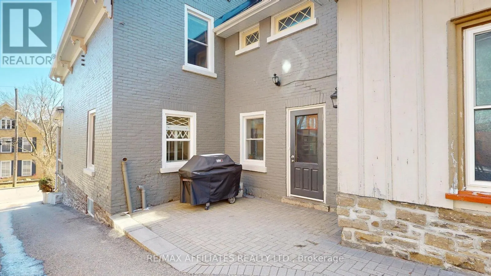 92 PINE STREET