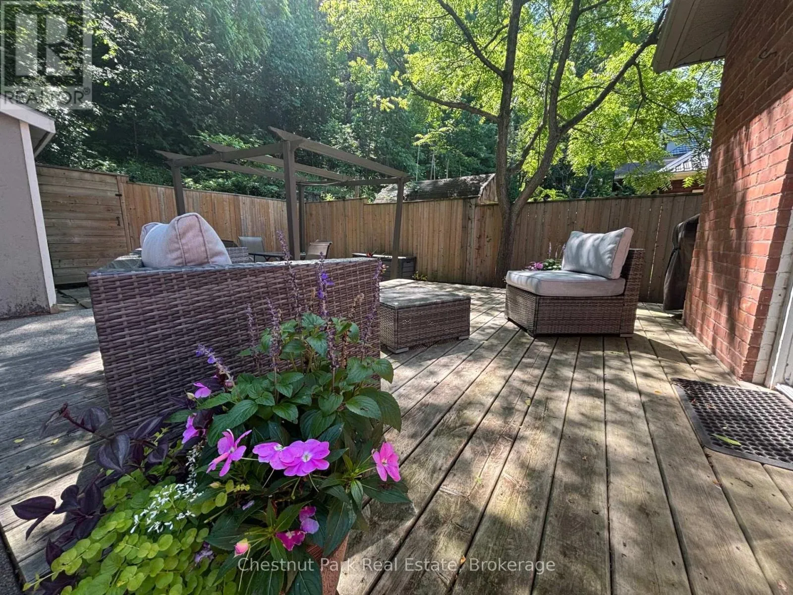 877 5TH AVENUE 'A' E