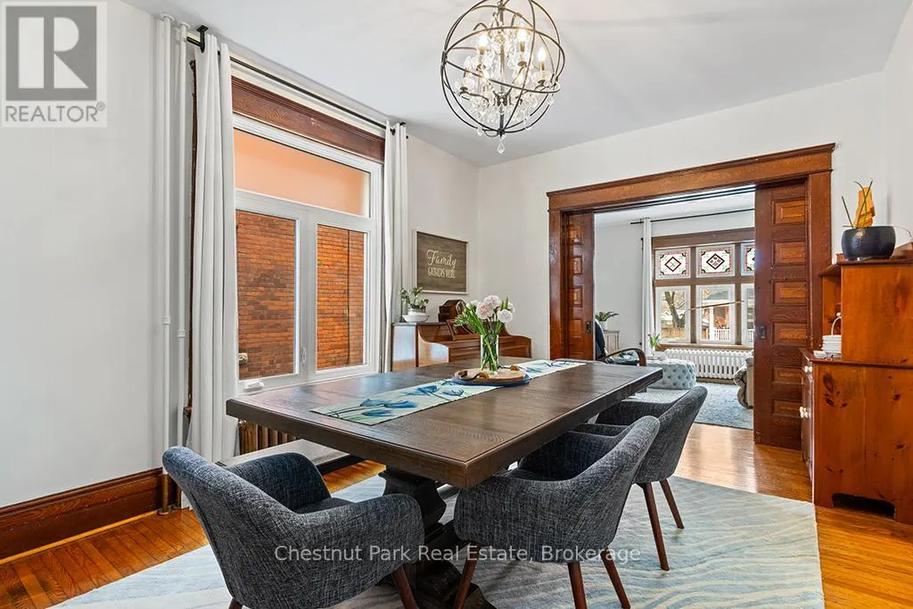 877 5TH AVENUE 'A' E