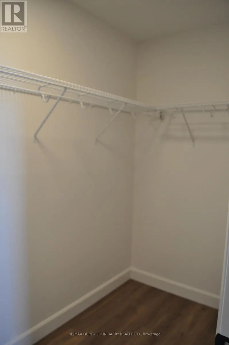 LOT 4 - 8 PARKLAND CIRCLE, #Lot 4