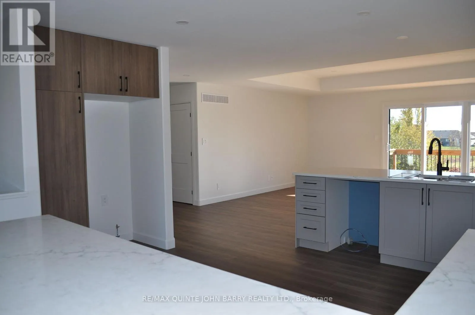 LOT 4 - 8 PARKLAND CIRCLE, #Lot 4