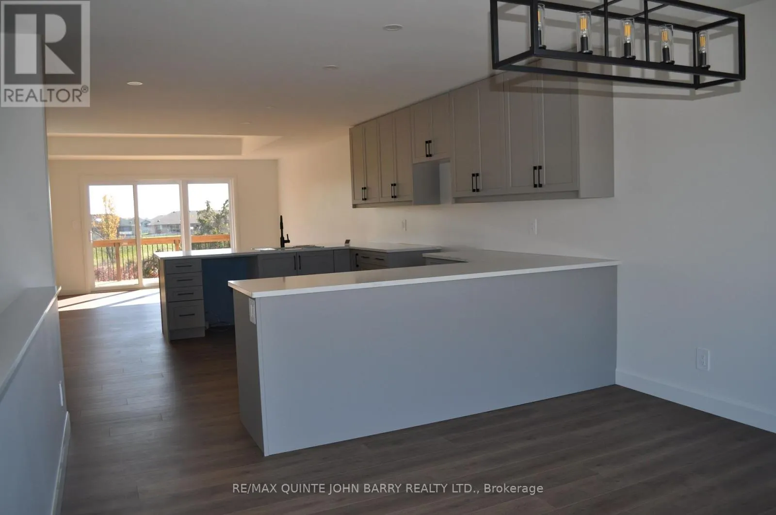 LOT 4 - 8 PARKLAND CIRCLE, #Lot 4