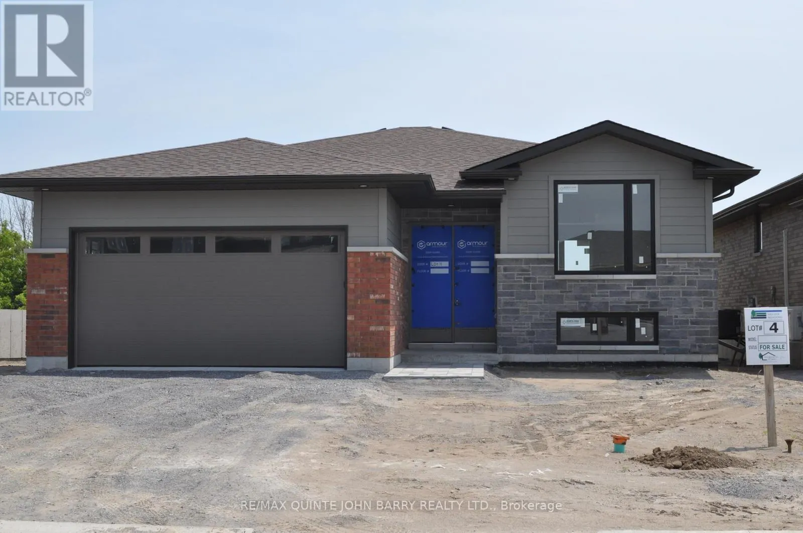 LOT 4 - 8 PARKLAND CIRCLE, #Lot 4