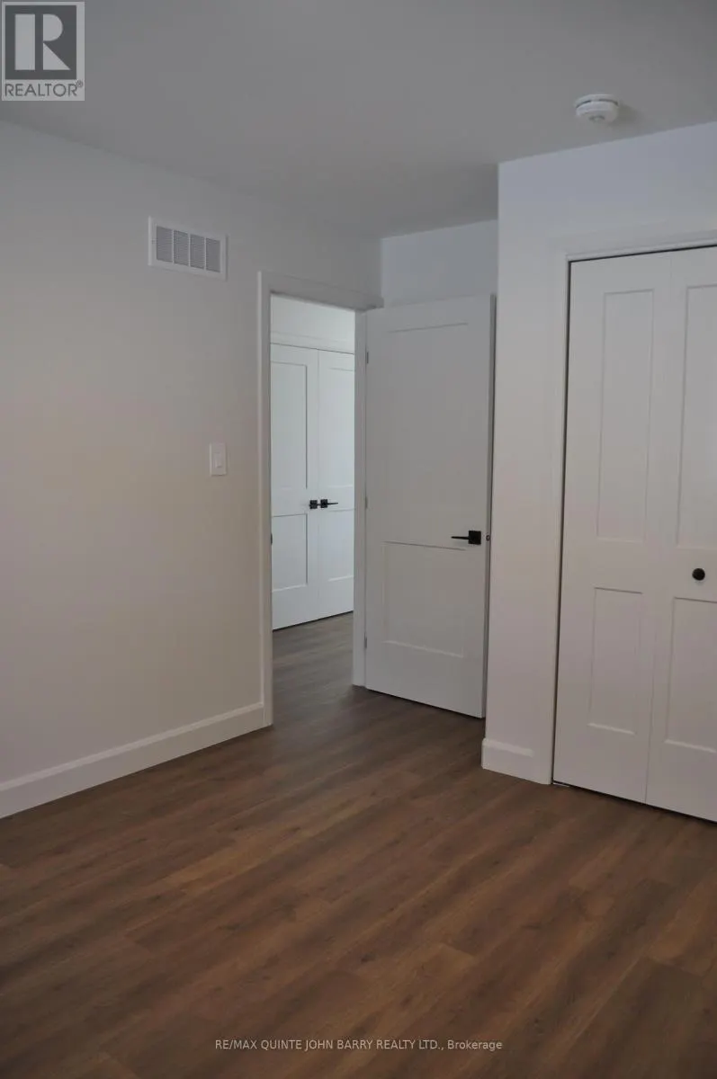 LOT 4 - 8 PARKLAND CIRCLE, #Lot 4