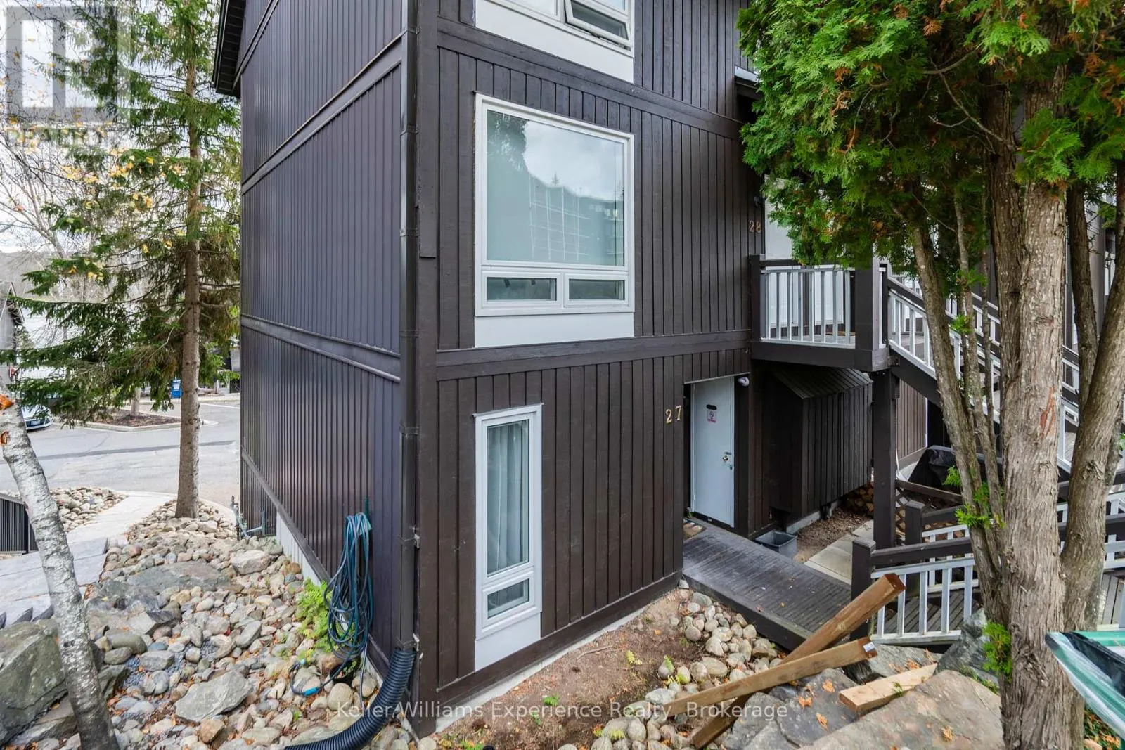 27 TURNER DRIVE
