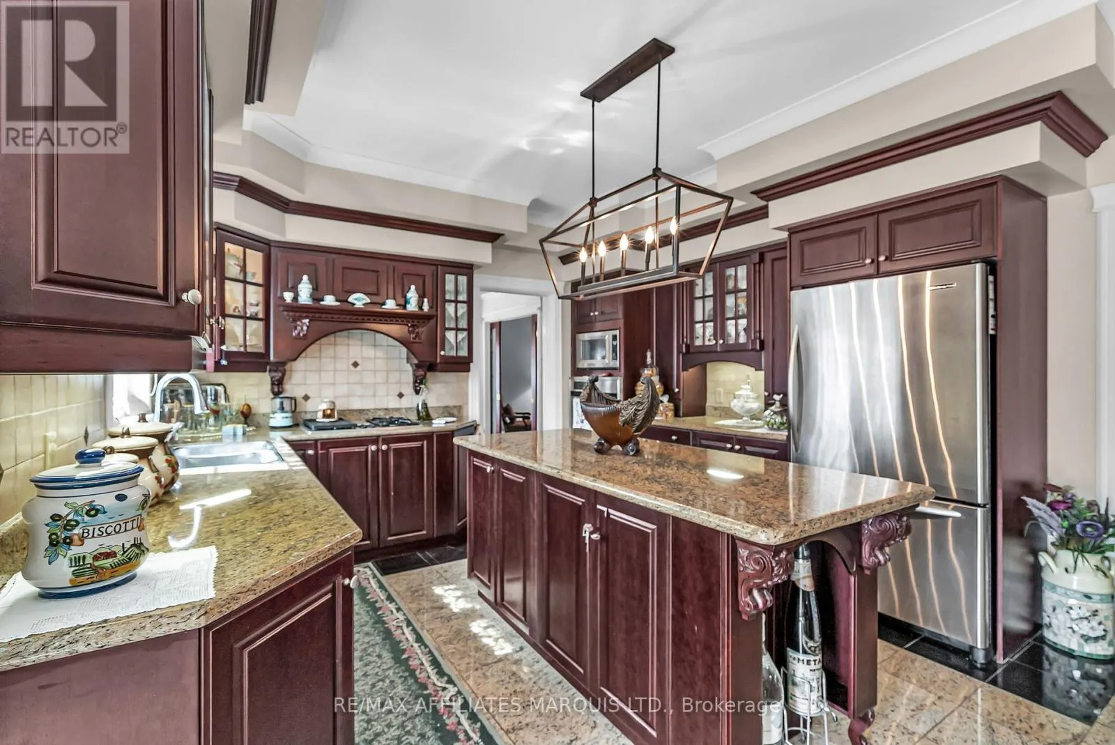16935 BEAVER DAM DRIVE