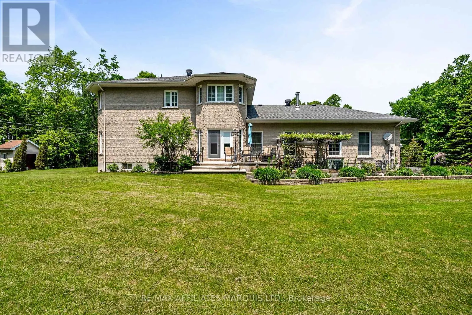 16935 BEAVER DAM DRIVE