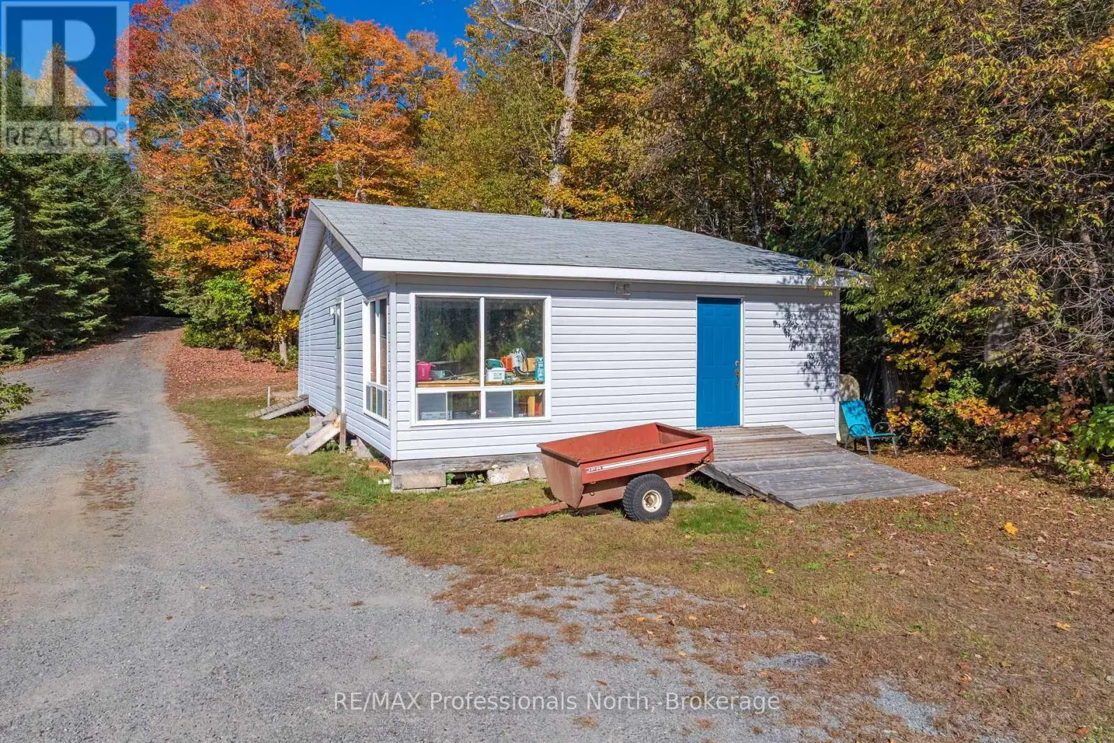 3 - 2901 LIMBERLOST ROAD, #3