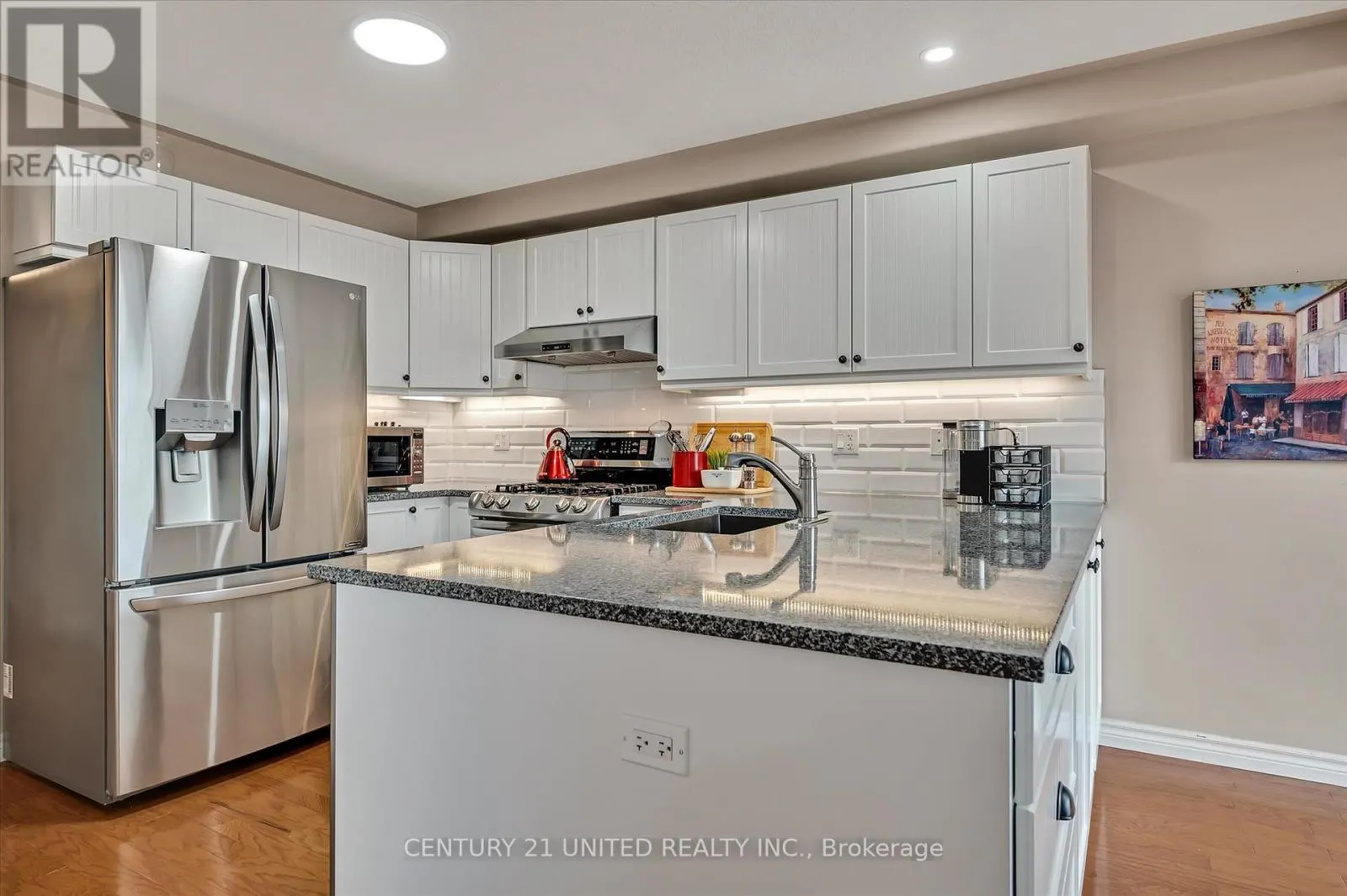 213 FARRIER CRESCENT