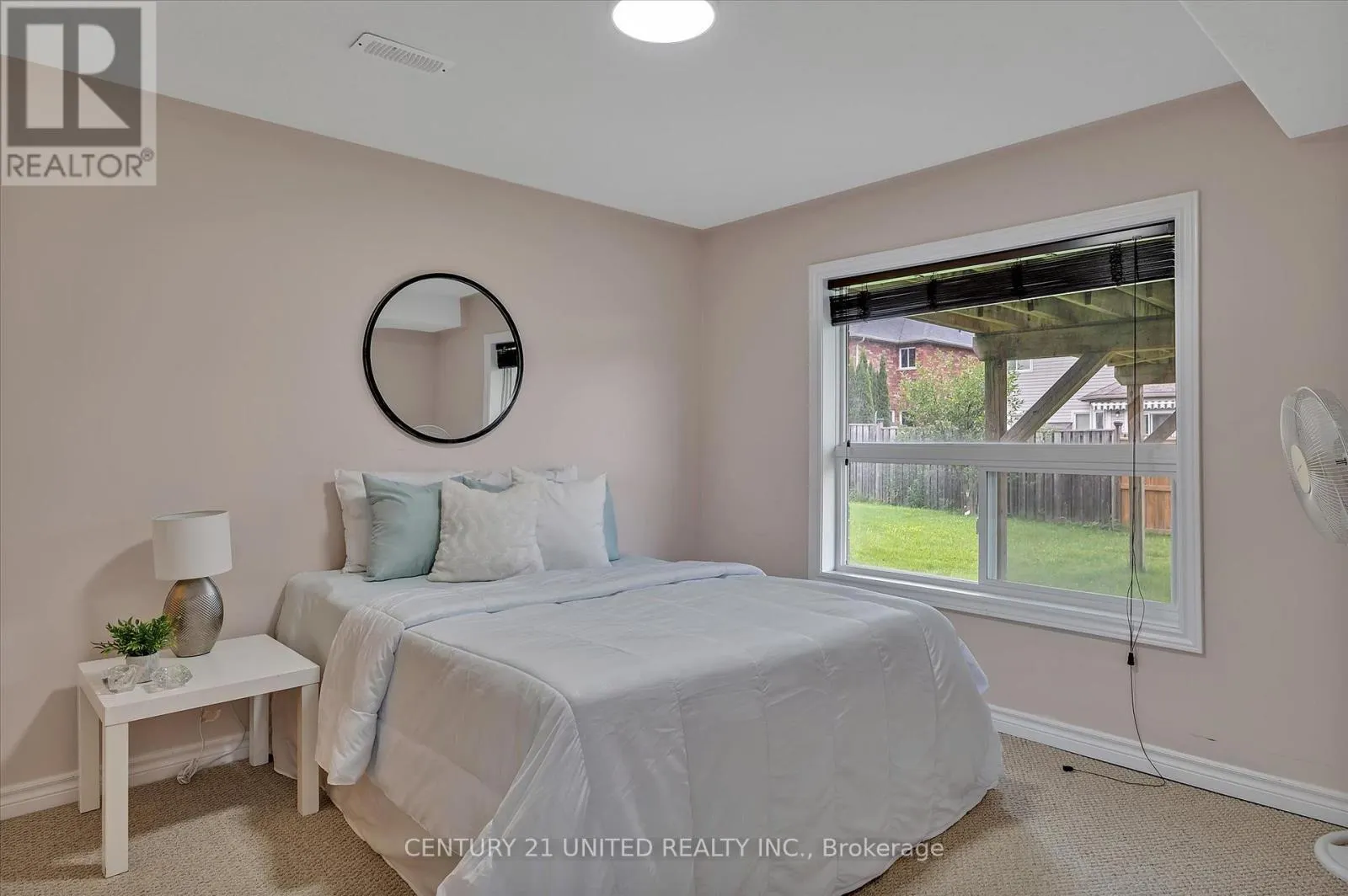 213 FARRIER CRESCENT