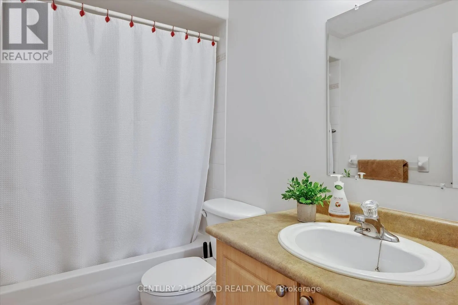 213 FARRIER CRESCENT