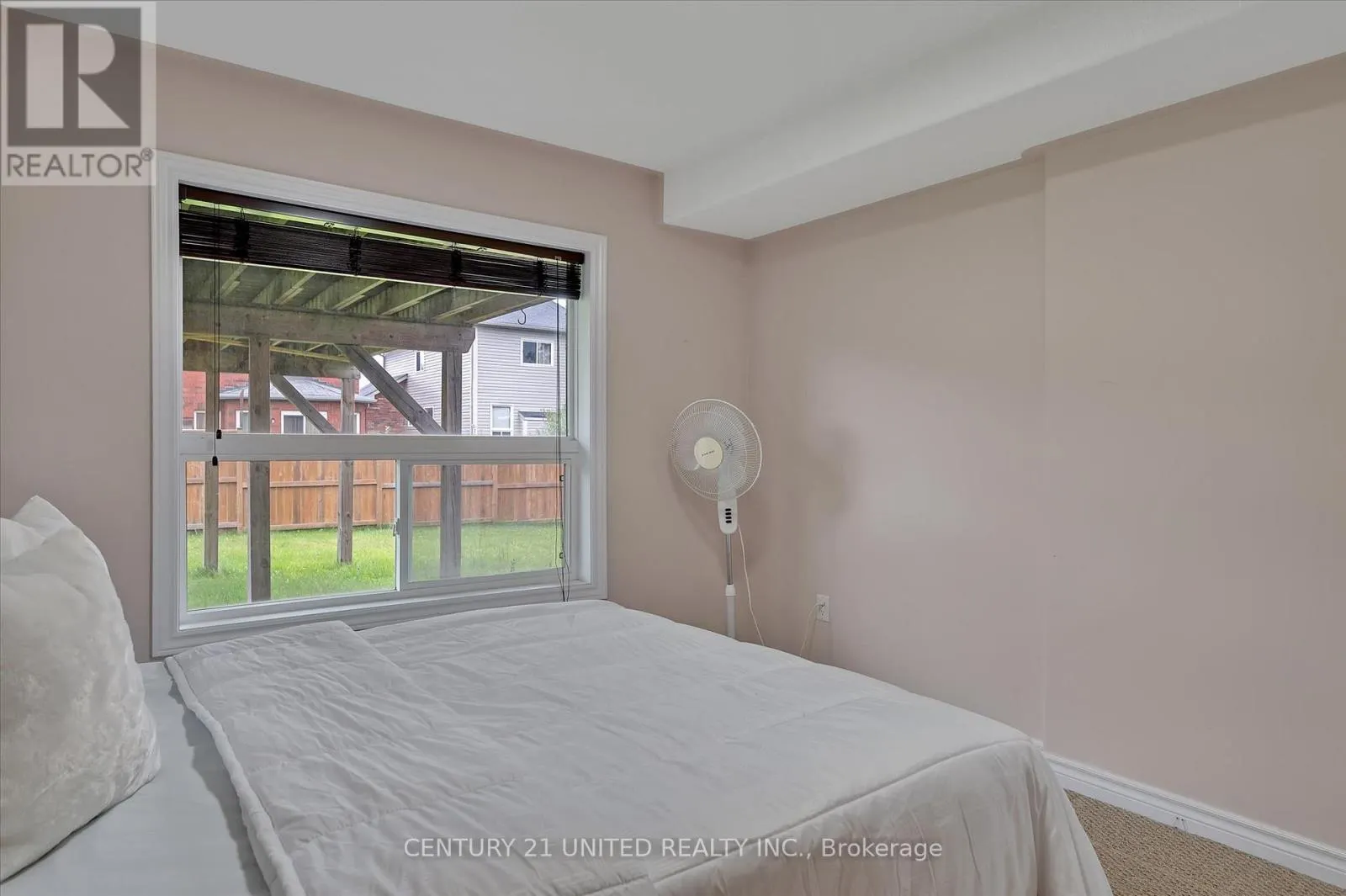 213 FARRIER CRESCENT