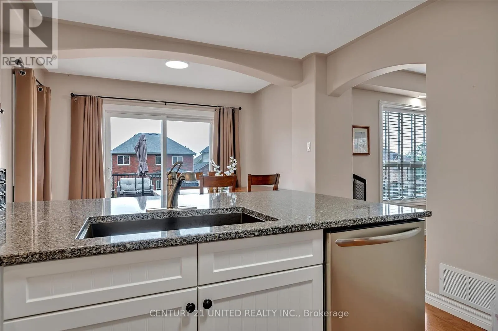 213 FARRIER CRESCENT