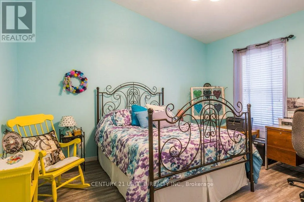 2219 BURNHAM LINE