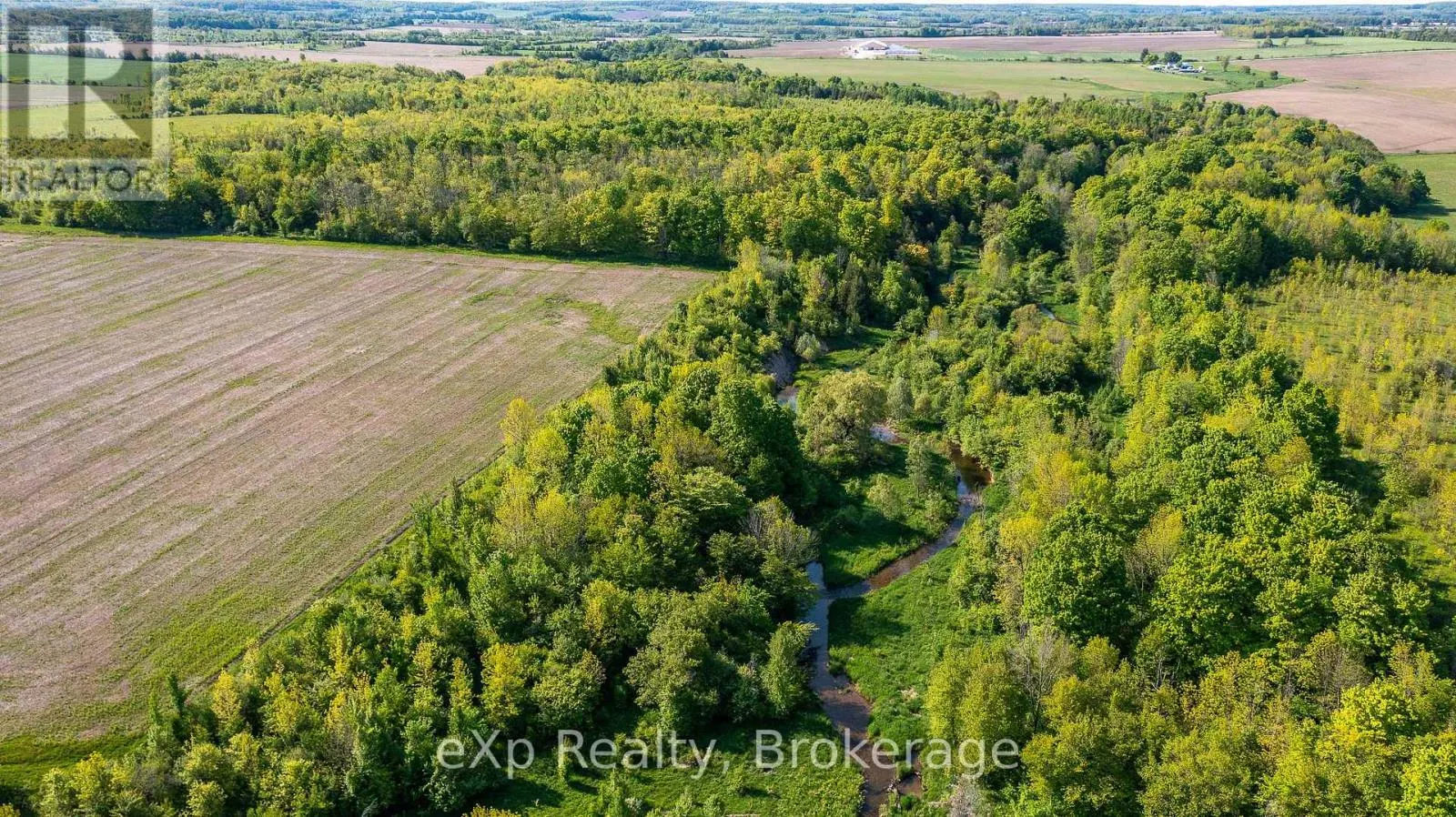 E 1/2 LT 29-30 CON 4; SIDEROAD 30