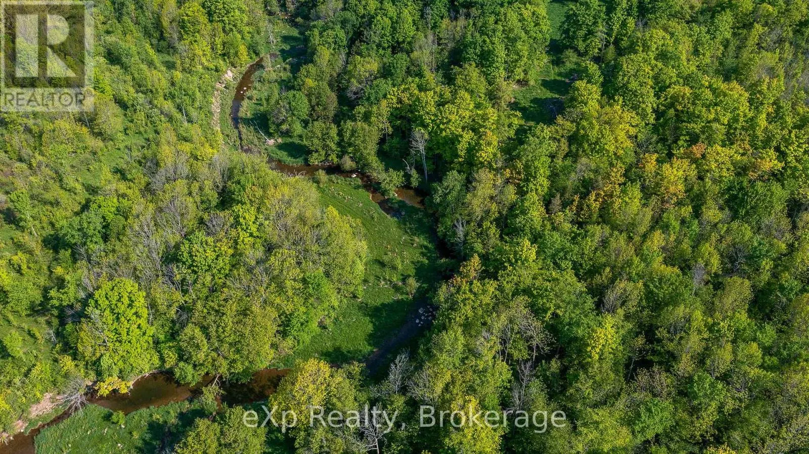 E 1/2 LT 29-30 CON 4; SIDEROAD 30