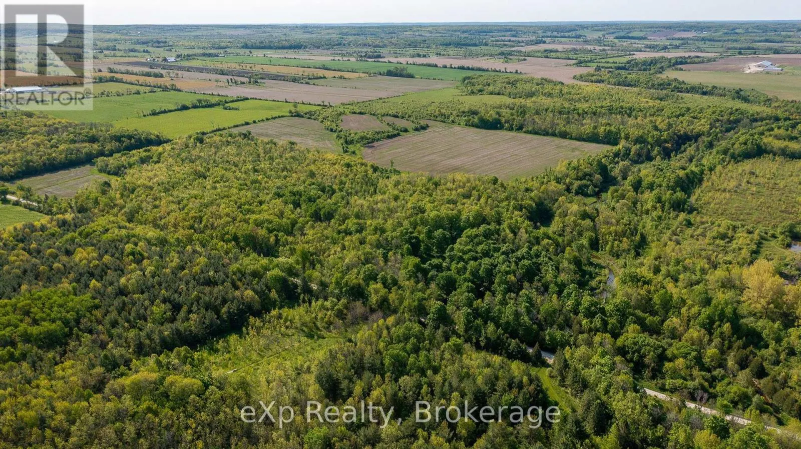 E 1/2 LT 29-30 CON 4; SIDEROAD 30