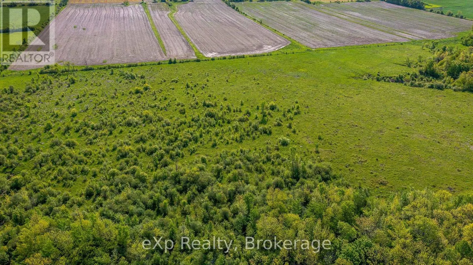 E 1/2 LT 29-30 CON 4; SIDEROAD 30