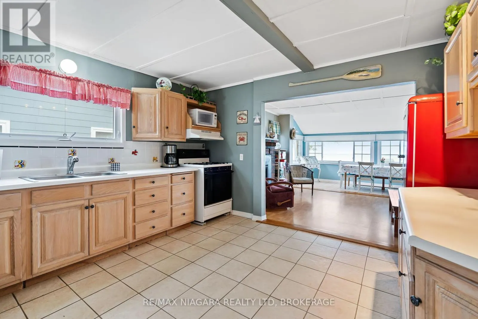 12883 OLD LAKESHORE ROAD W