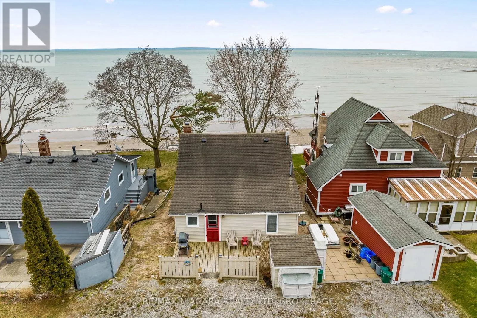 12883 OLD LAKESHORE ROAD W