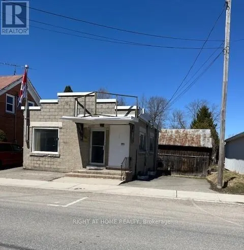 8 MAIN STREET N