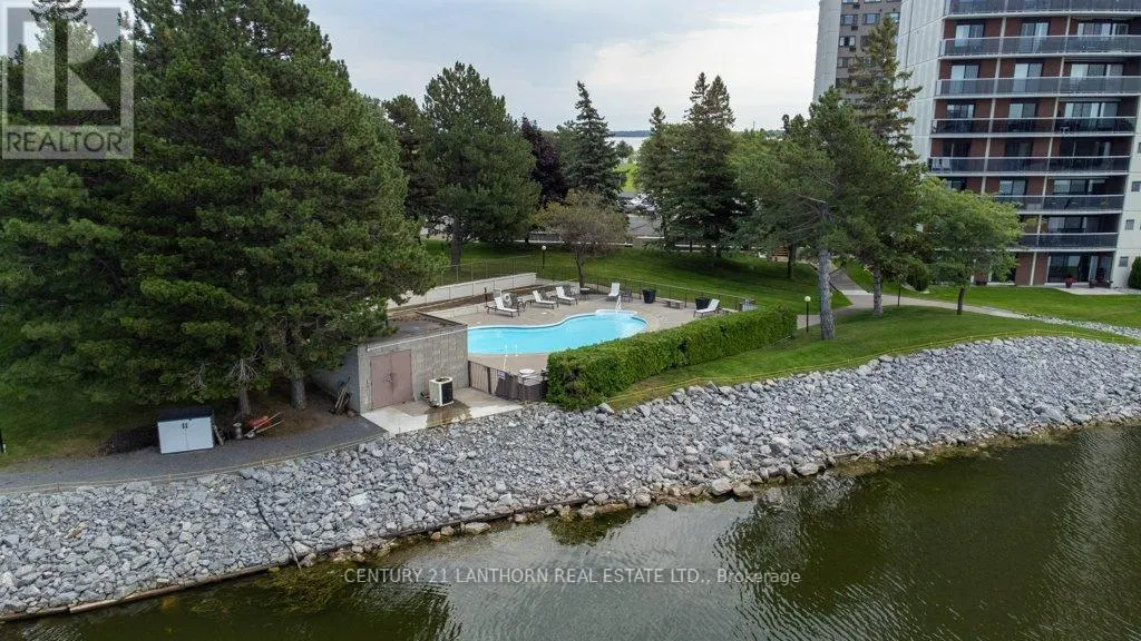 204 - 2 SOUTH FRONT STREET, #204