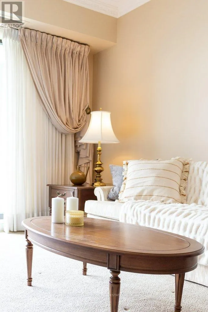 204 - 2 SOUTH FRONT STREET, #204