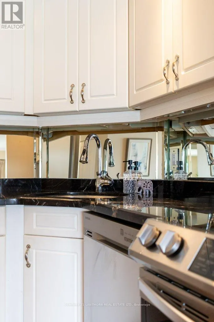 204 - 2 SOUTH FRONT STREET, #204