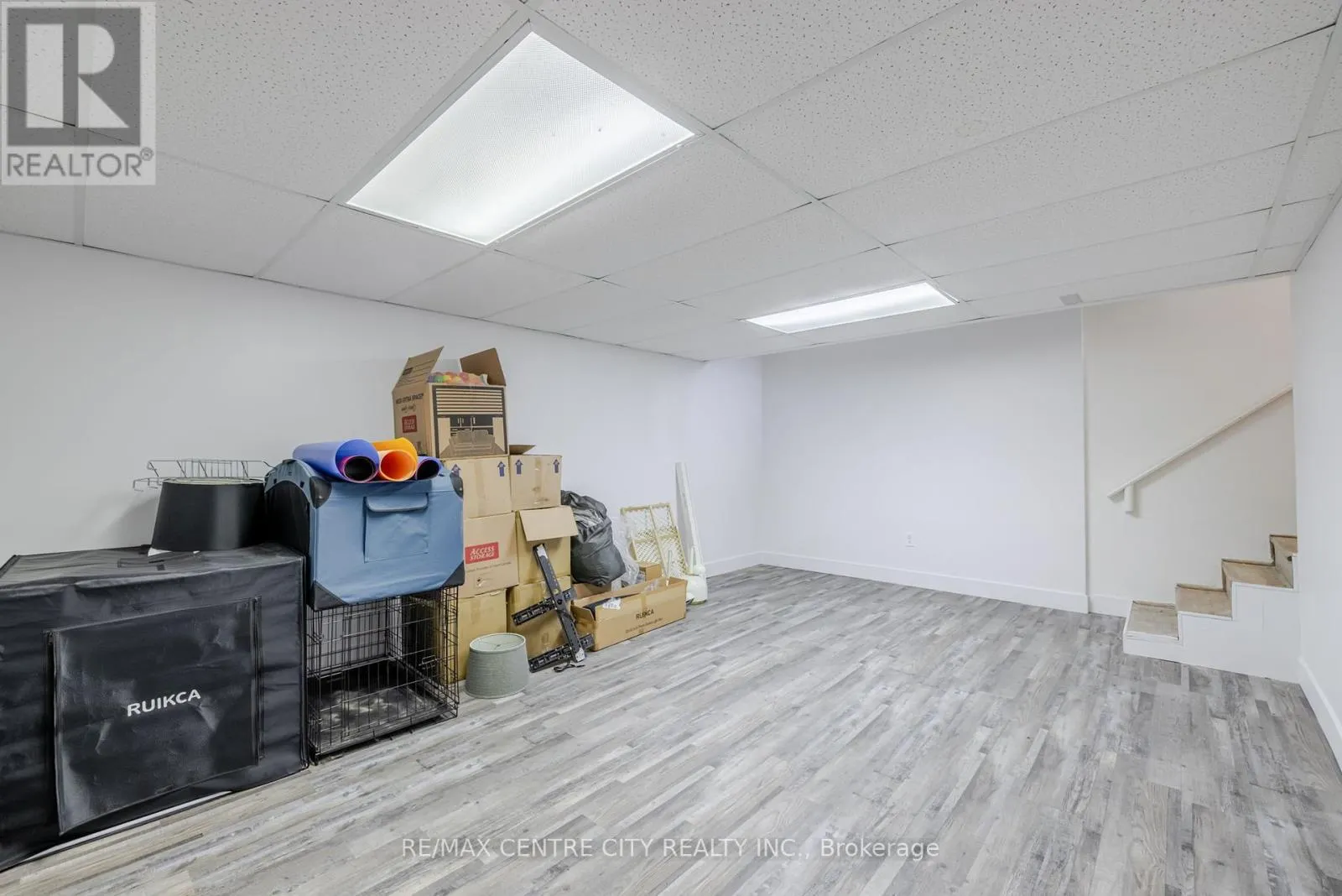 7641 LAKESHORE ROAD