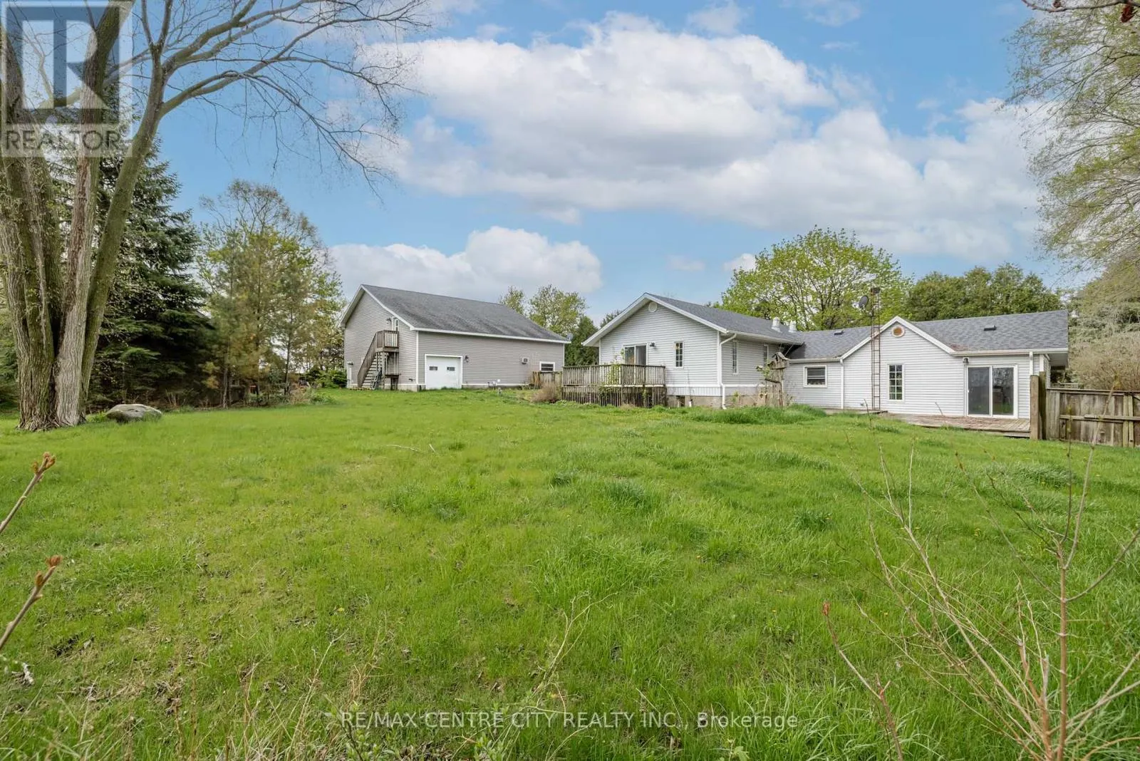 7641 LAKESHORE ROAD