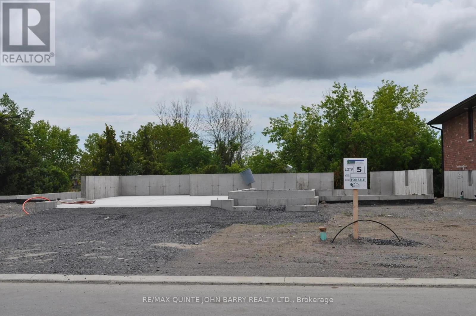 LOT 5 - 10 PARKLAND CIRCLE, #Lot 5