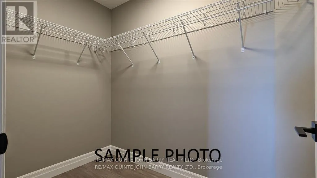 LOT 5 - 10 PARKLAND CIRCLE, #Lot 5